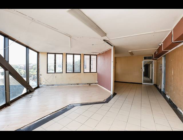 289M² OFFICE FOR SALE IN MORNINGSIDE